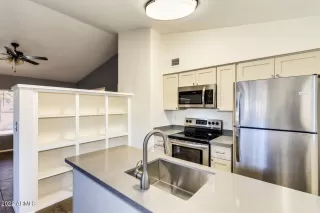 Photo #2: 6399860 Listing