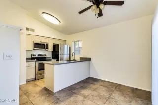 Photo #3: 6399860 Listing