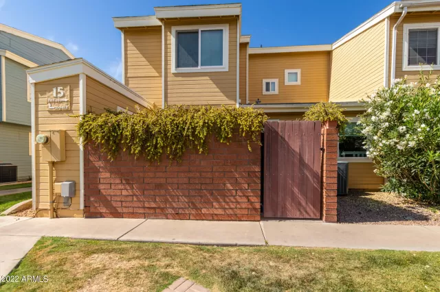 MLS: 6400222 Condo For Sale