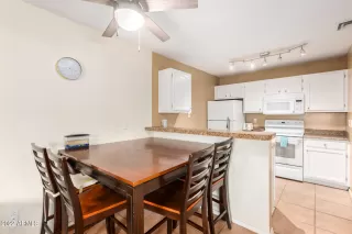 Photo #5: 6400222 Listing 