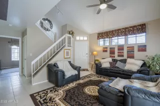 Photo #6: 6400527 Listing 