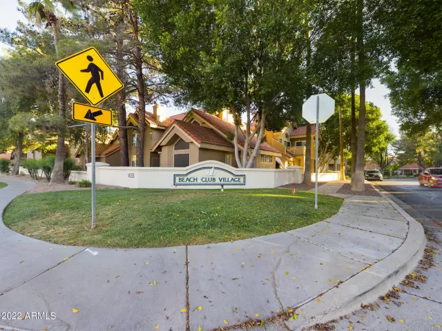 MLS: 6400937 Condo For Sale