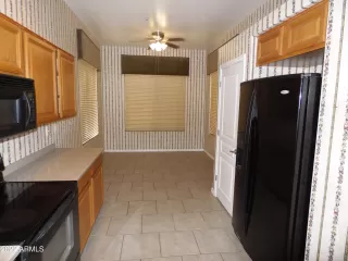 Photo #5: 6401038 Listing 