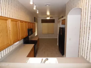 Photo #6: 6401038 Listing 