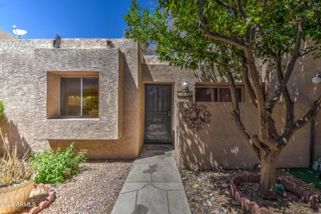 MLS: 6401076 Condo For Sale