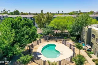 Photo #4: 6401202 Listing