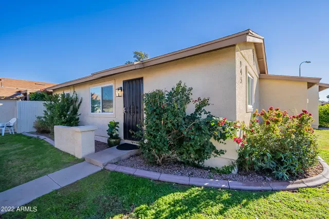 MLS: 6401283 Condo For Sale