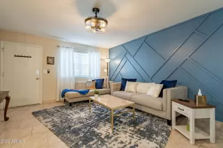 Photo #6: 6401283 Listing