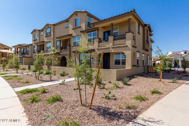 MLS: 6401338 Condo For Sale