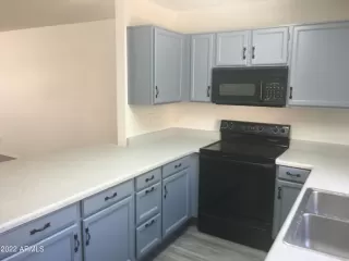 Photo #2: 6401536 Listing