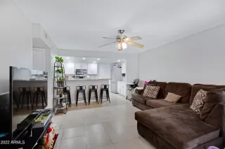 Photo #3: 6401791 Listing