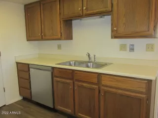 Photo #2: 6401891 Listing 