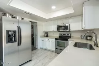 Photo #3: 6401902 Listing