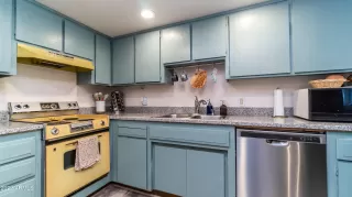 Photo #2: 6401927 Listing