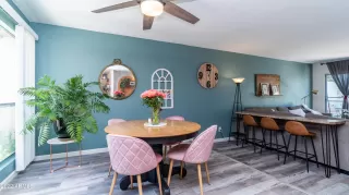 Photo #4: 6401927 Listing