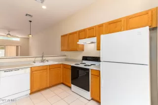 Photo #6: 6401975 Listing 