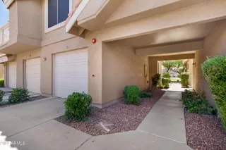 Photo #2: 6402105 Listing 