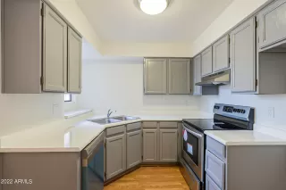 Photo #3: 6402181 Listing