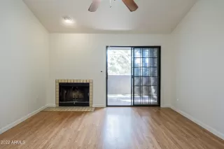 Photo #4: 6402181 Listing