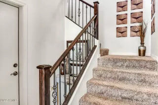 Photo #3: 6402333 Listing