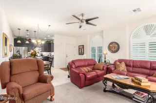 Photo #3: 6402420 Listing