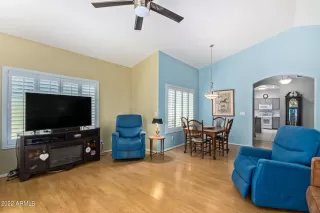 Photo #3: 6402425 Listing