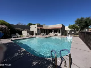 Photo #6: 6402467 Listing 