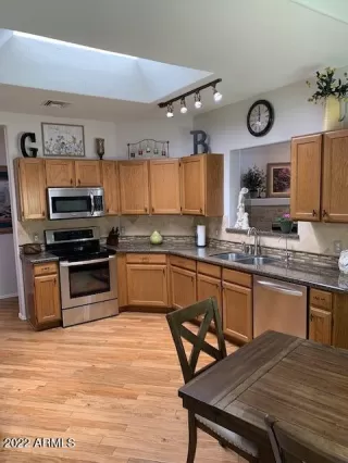 Photo #1: 6402592 Listing 