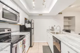 Photo #5: 6402713 Listing 