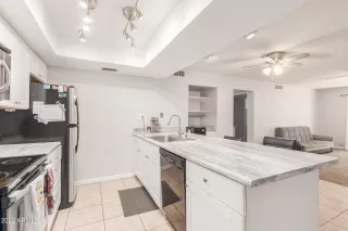 Photo #6: 6402713 Listing 