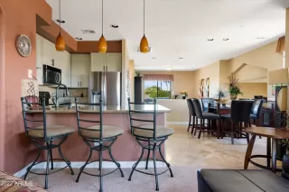 Photo #1: 6402728 Listing 