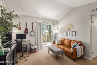 Photo #1: 6402749 Listing