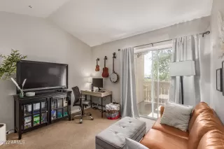 Photo #2: 6402749 Listing