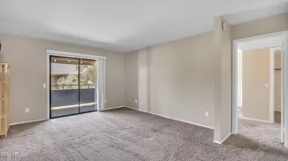 Photo #6: 6402986 Listing 