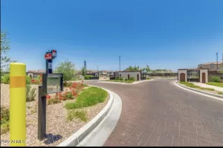Photo #5: 6403047 Listing