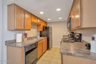 Photo #4: 6403252 Listing 