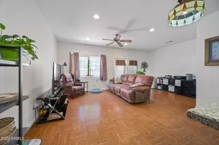 Photo #6: 6403438 Listing 