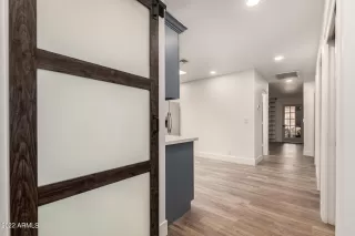 Photo #3: 6403468 Listing