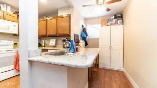 Photo #2: 6403497 Listing