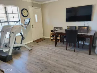 Photo #4: 6403740 Listing