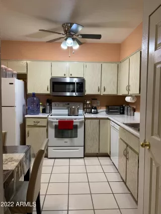 Photo #4: 6403753 Listing 
