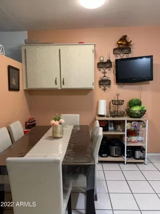 Photo #5: 6403753 Listing 