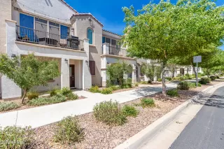 Photo #3: 6403777 Listing