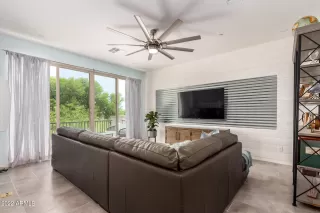 Photo #5: 6403777 Listing