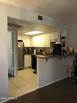 Photo #4: 6403842 Listing 