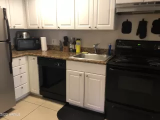 Photo #5: 6403842 Listing 