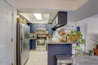 Photo #2: 6403967 Listing