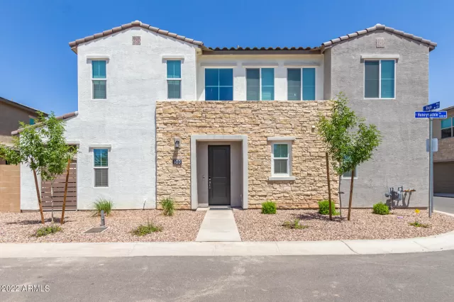 MLS: 6404021 Condo For Sale