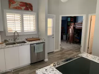 Photo #2: 6404142 Listing