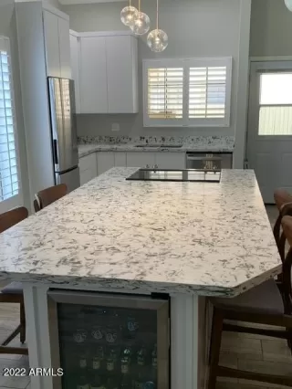 Photo #3: 6404142 Listing